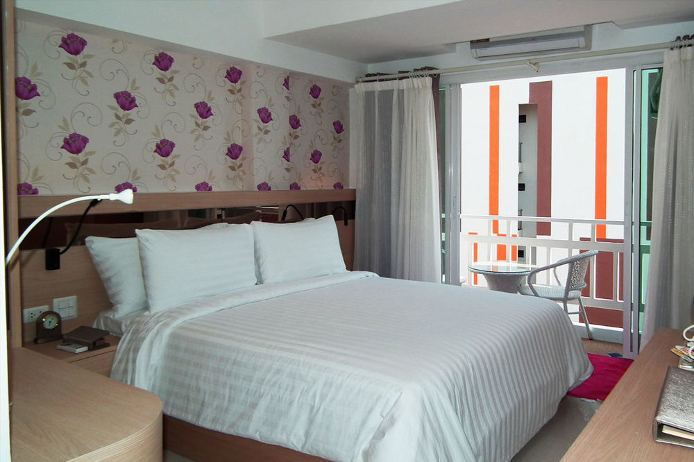 Kavin Buri Green Hotel Удонтхані Екстер'єр фото