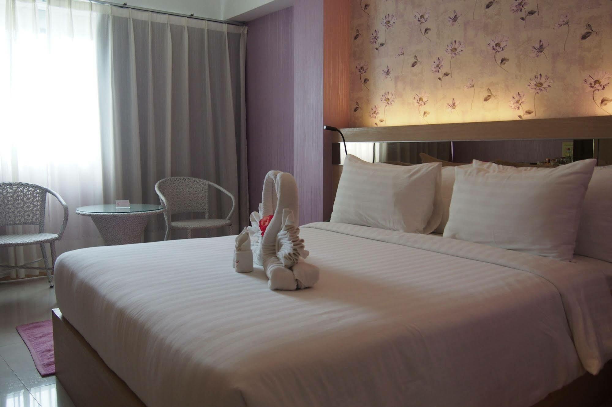 Kavin Buri Green Hotel Удонтхані Екстер'єр фото
