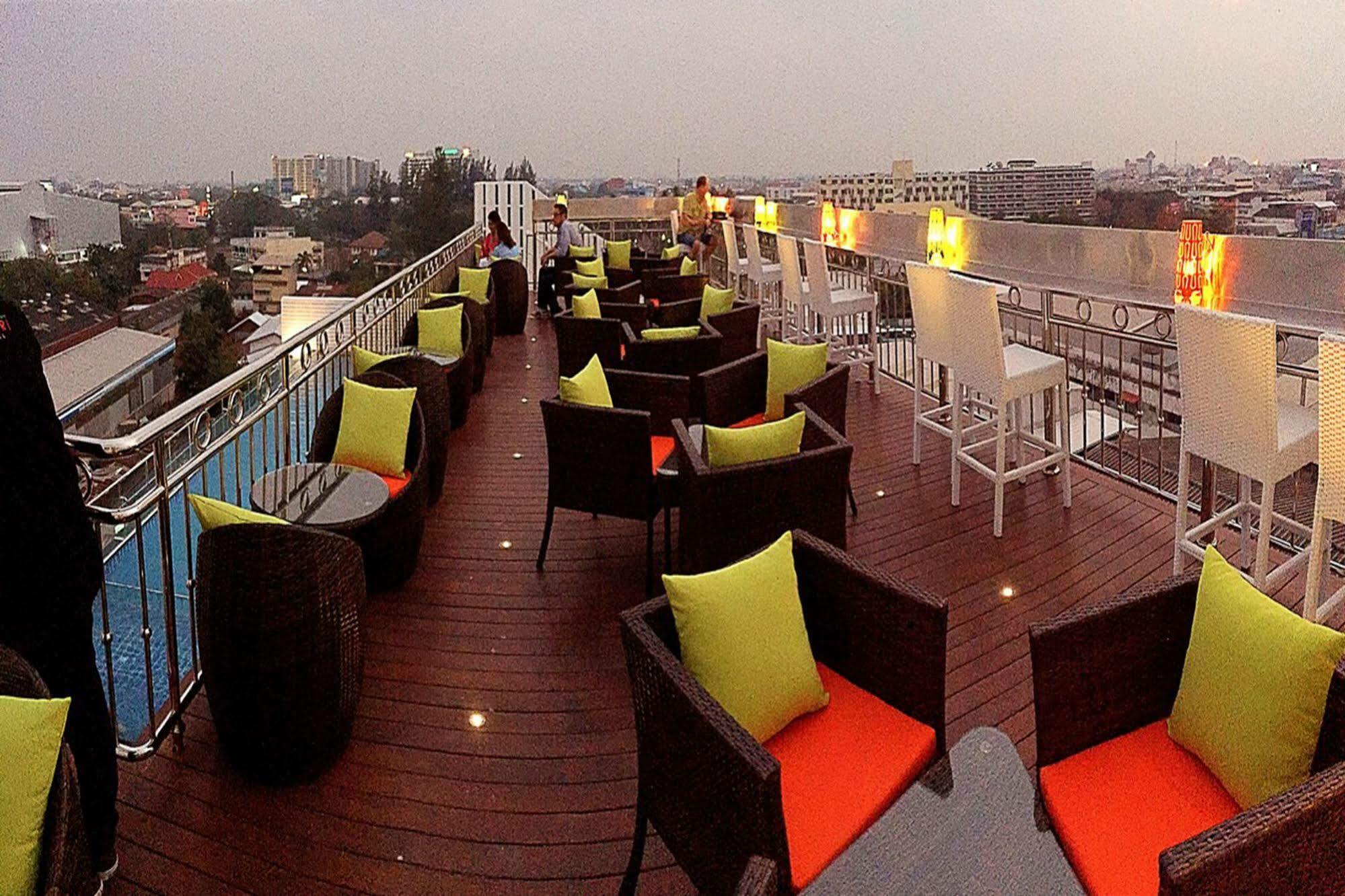Kavin Buri Green Hotel Удонтхані Екстер'єр фото